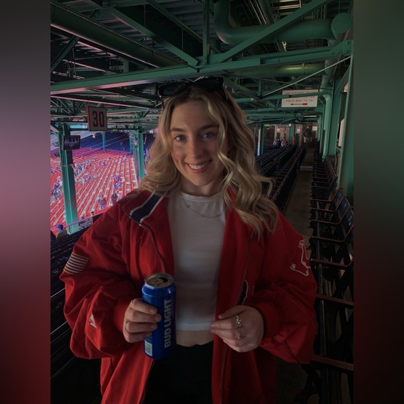 Meet your Posher, Mackenzie - Picture 5 of 5